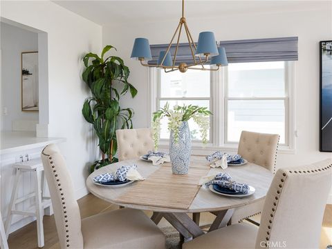 Tiny photo for 237 Via Los Miradores, Redondo Beach, CA 90277 (MLS # SB25224292)