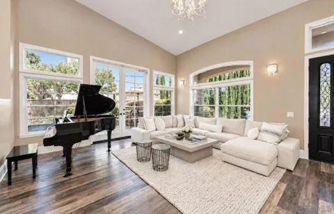 MLS: 260024874SD