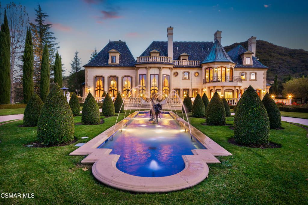 Photo of 900 W Stafford Road, Thousand Oaks, CA 91361 (MLS # 225001644)