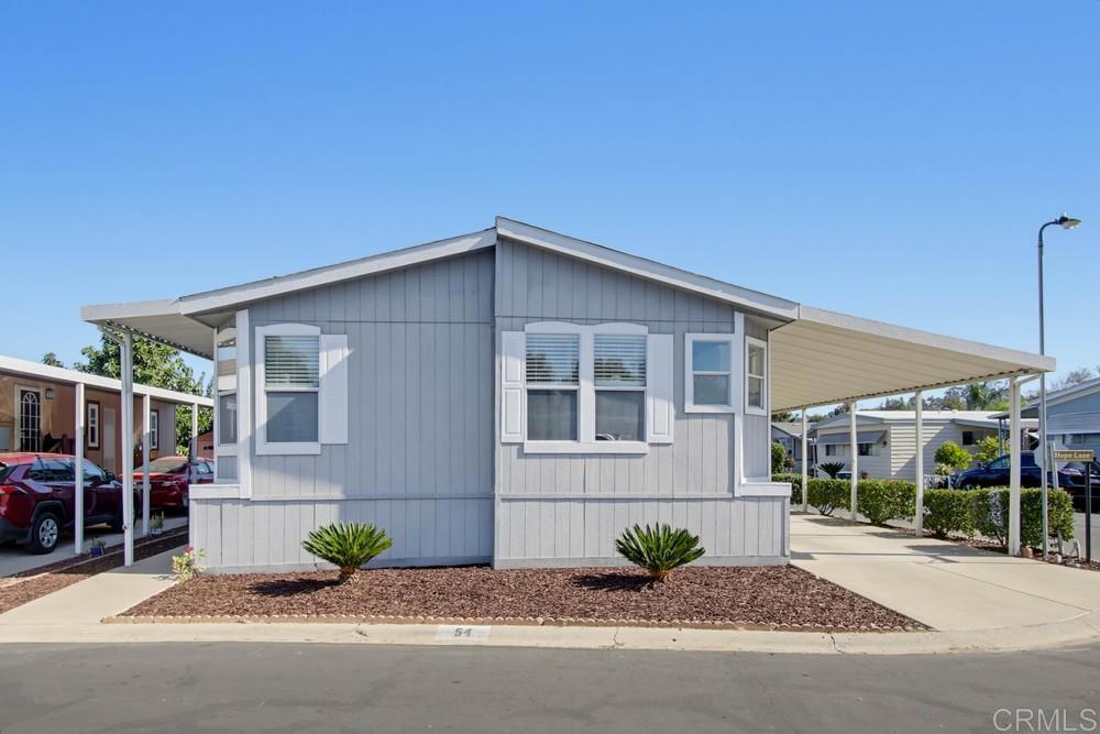 1575 W Valley Parkway 54