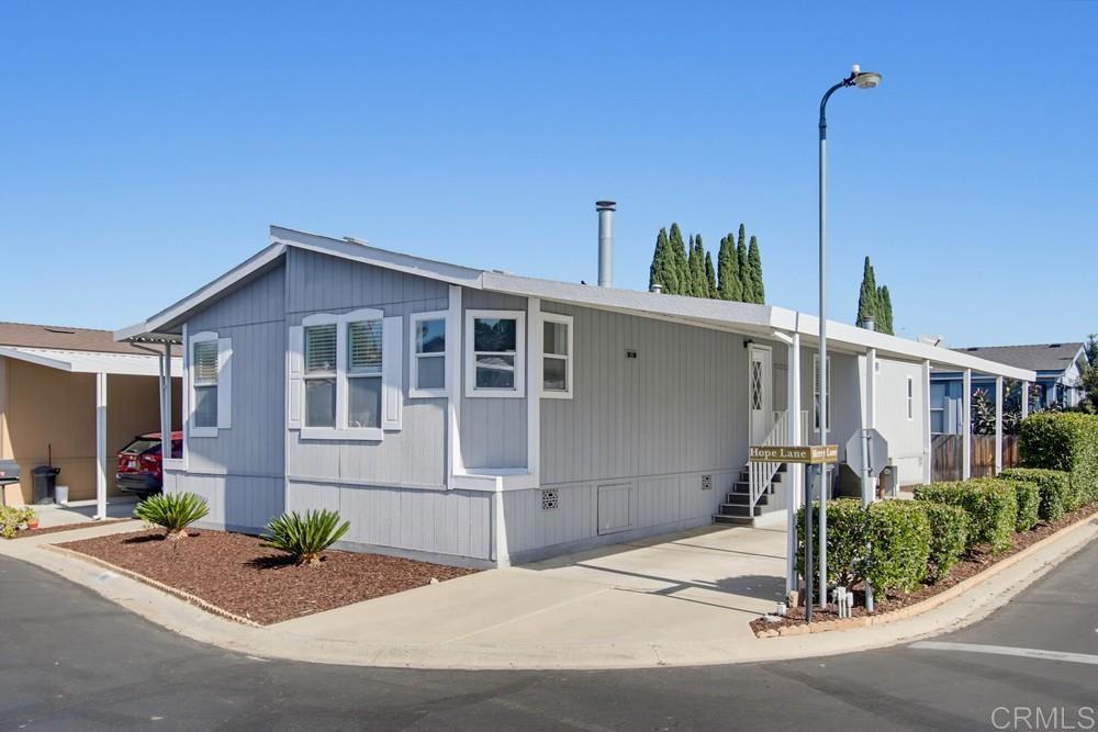 1575 W Valley Parkway 54