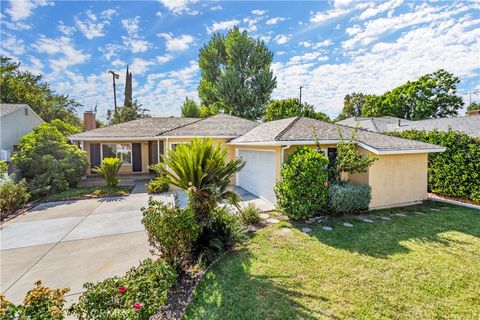 Photo of 7721 Oakdale Ave., Winnetka, CA 91306 (MLS # SR26010636)
