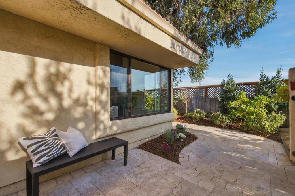 10 Portofino Circle