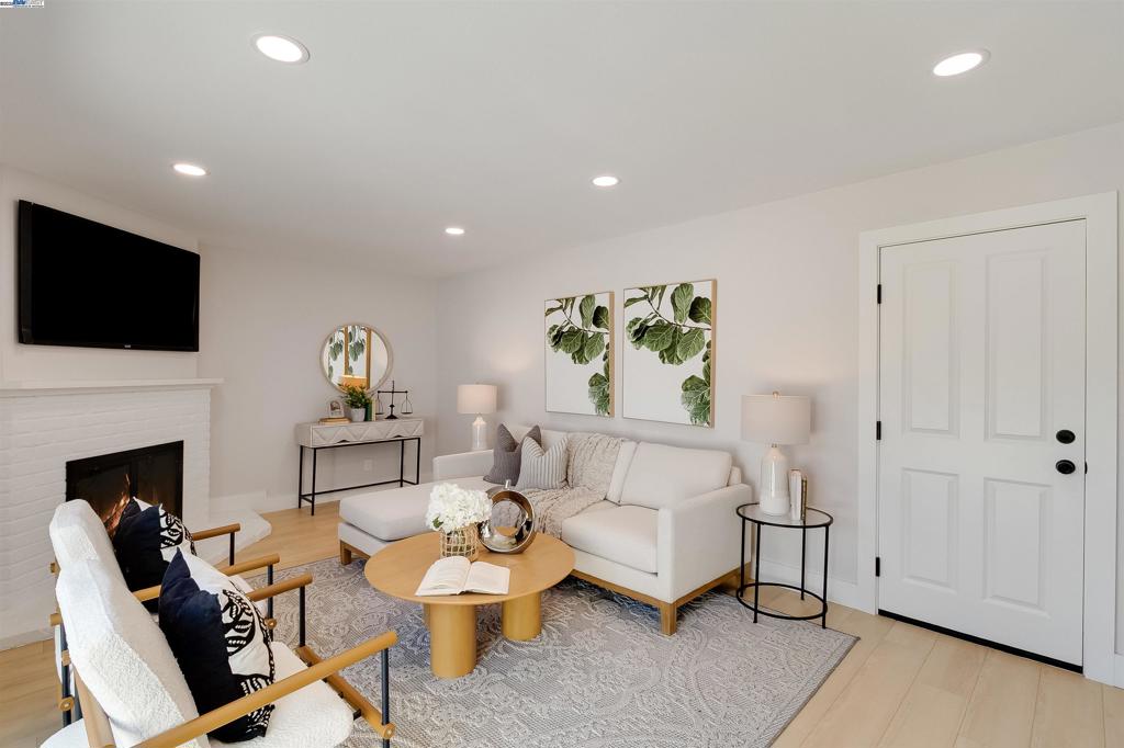 JENSEN TRACT - Residential