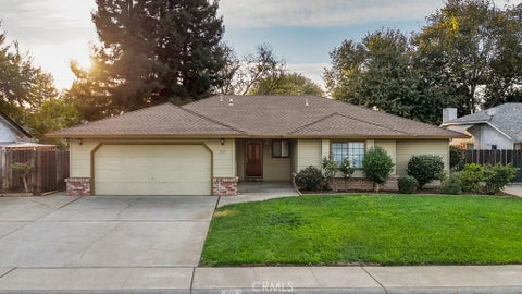 Photo of 777 Brandonbury Lane, Chico, CA 95926 (MLS # SN26226825)
