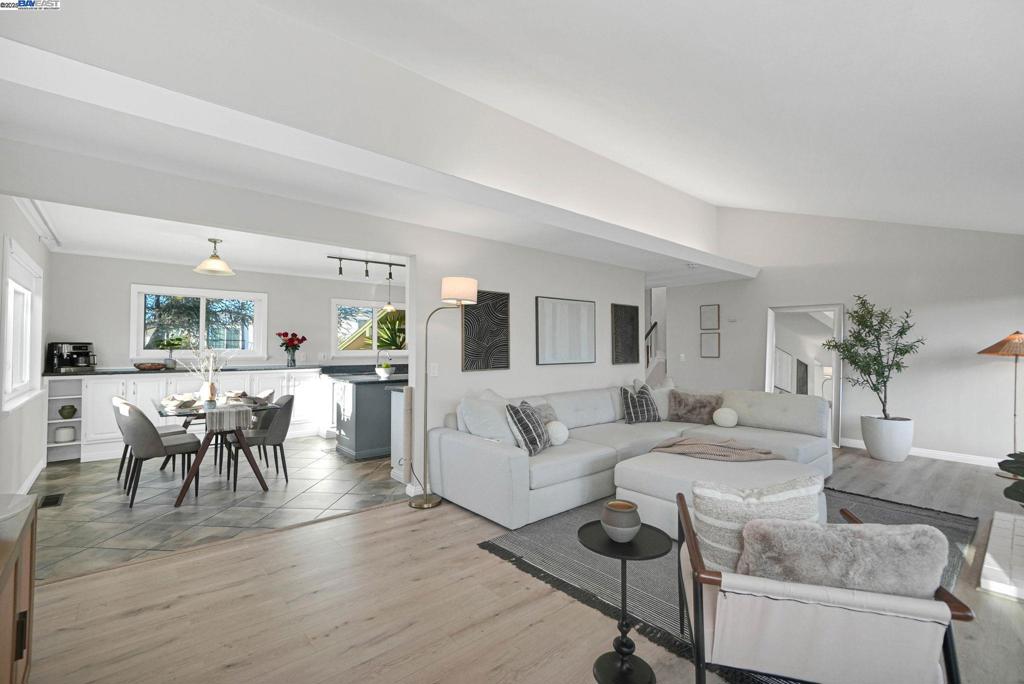 HIGHLANDS - Residential