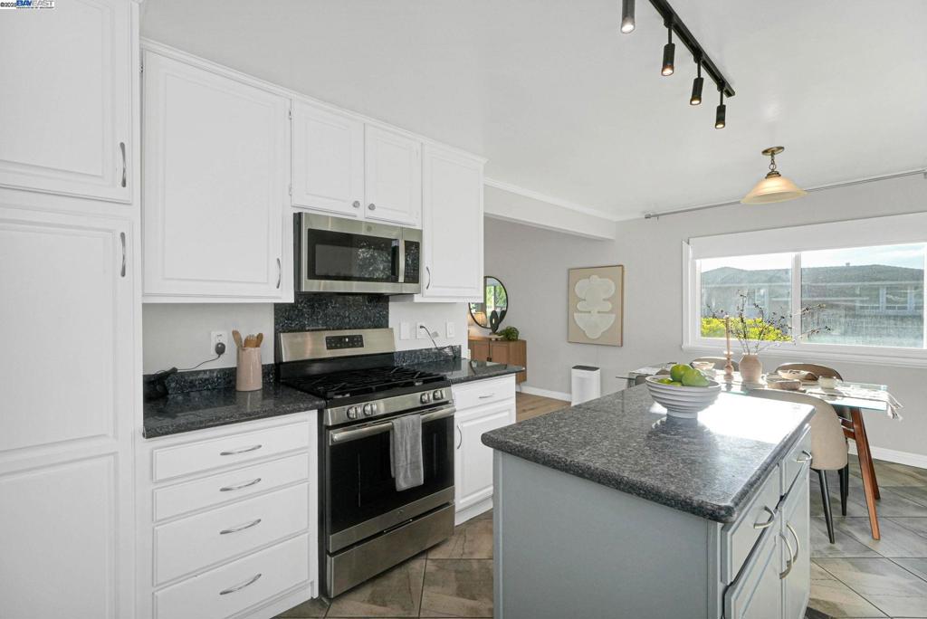 HIGHLANDS - Residential