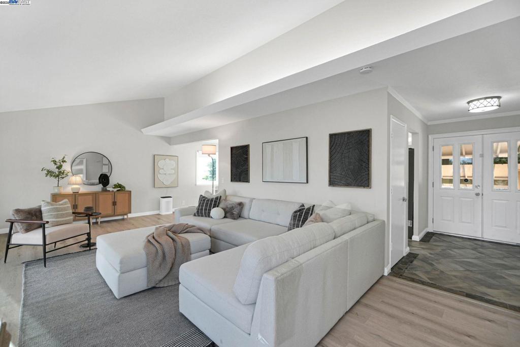 HIGHLANDS - Residential