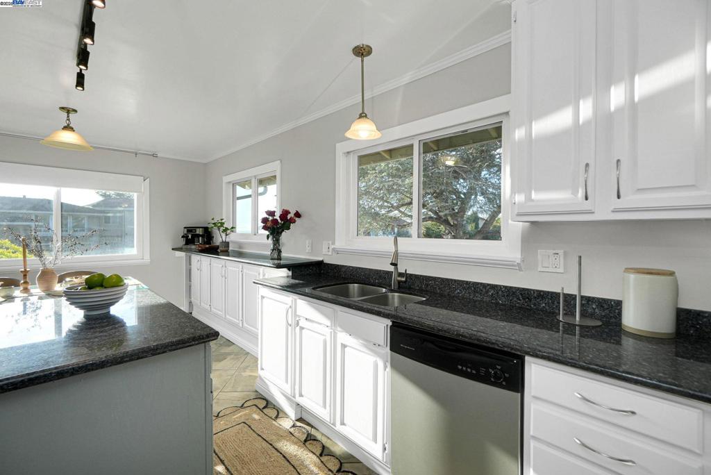 HIGHLANDS - Residential