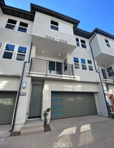 Be the first one to resident this brand new home of Toll Brother! 2-car attached garage, balcony at main floor, recessed LED lighting, upgraded kitchen with build in stainless steel kitchen appliances, quartz countertops, high ceilings, solar panels, electric vehicle charging, brand new refrigerator, washer & dryer. Conveniently located near Disneyland, Honda Center, Angel Stadium, Kaiser Permanente, professional buildings, college campuses, Anaheim Packing District, Santa Ana Mall and more!