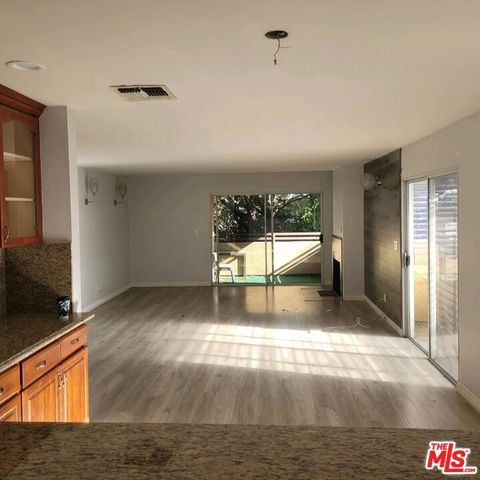 Photo of 1200 S Shenandoah Street #103, Los Angeles, CA 90035 (MLS # 25626589)