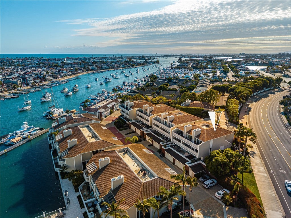 994 Bayside Cove
