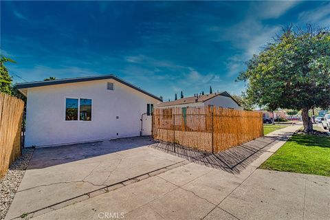 Photo of 11420 Clovis Avenue, Los Angeles, CA 90059 (MLS # MB26070580)