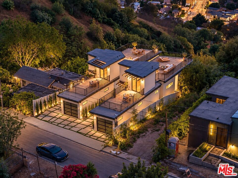 3009 Amethyst Street