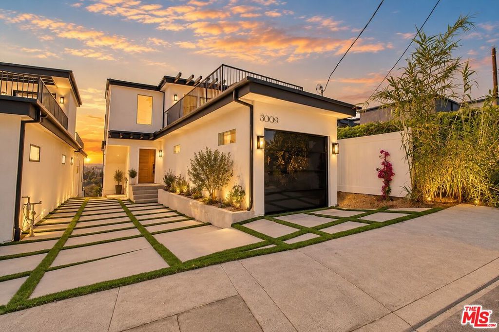 3009 Amethyst Street
