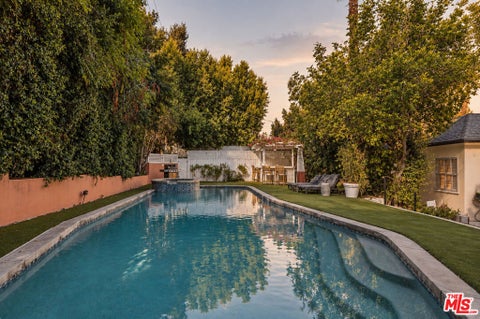 Photo of 13016 Greenleaf Street, Studio City, CA 91604 (MLS # 26992839)