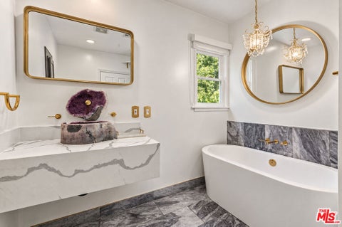 Photo of 13016 Greenleaf Street, Studio City, CA 91604 (MLS # 26992839)