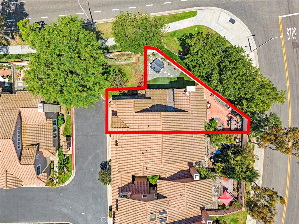 2404 Calle Andorra