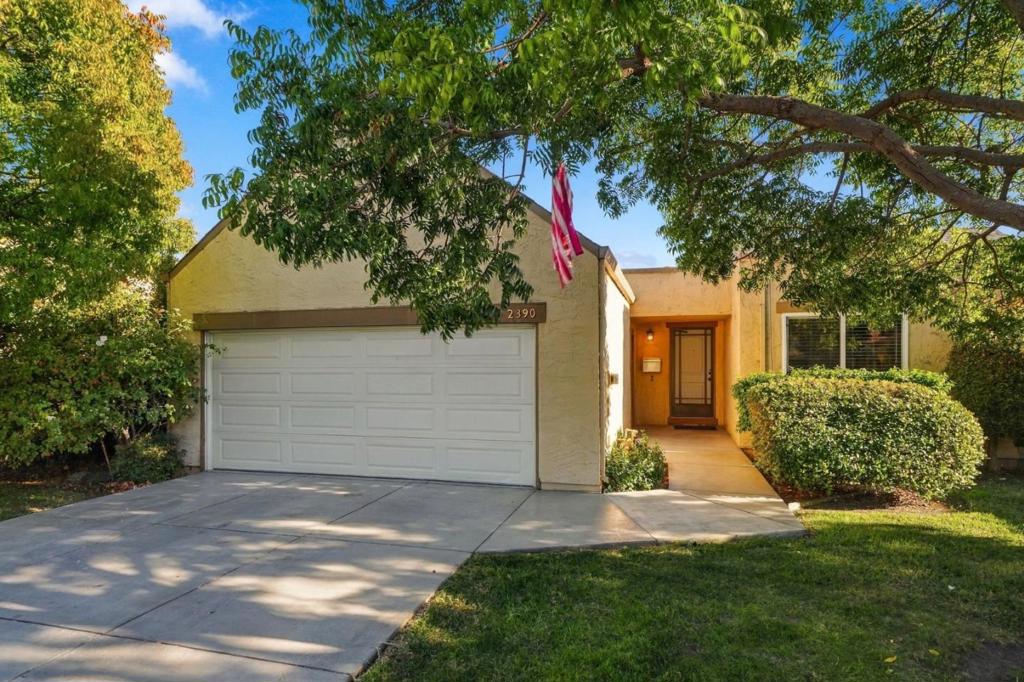 2390 Avenida De Guadalupe