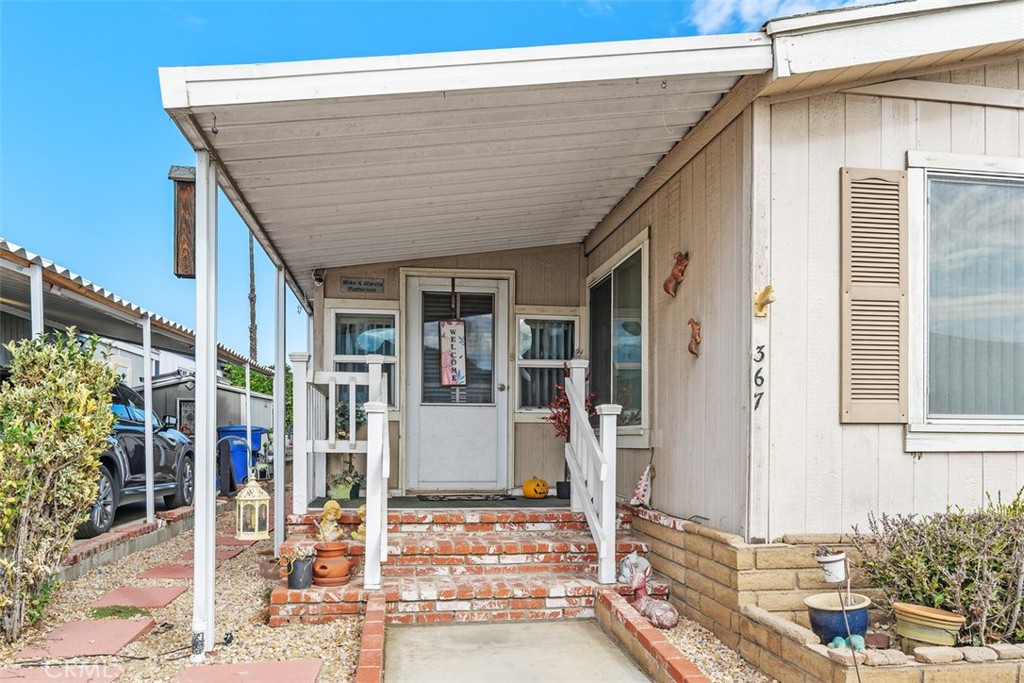 1456 E Philadelphia St Spc 367