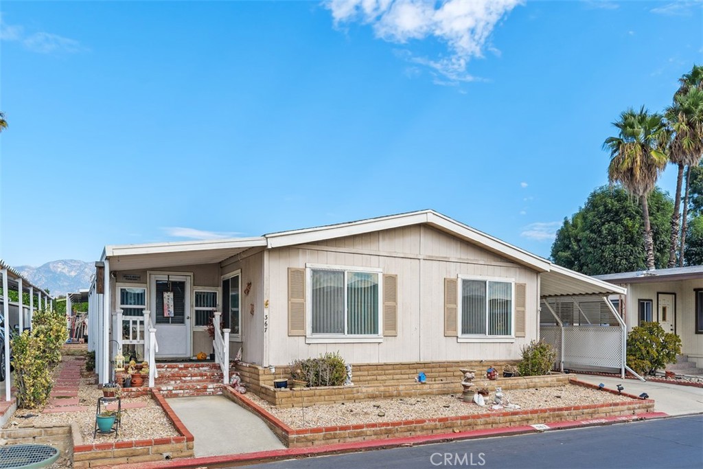 1456 E Philadelphia St Spc 367