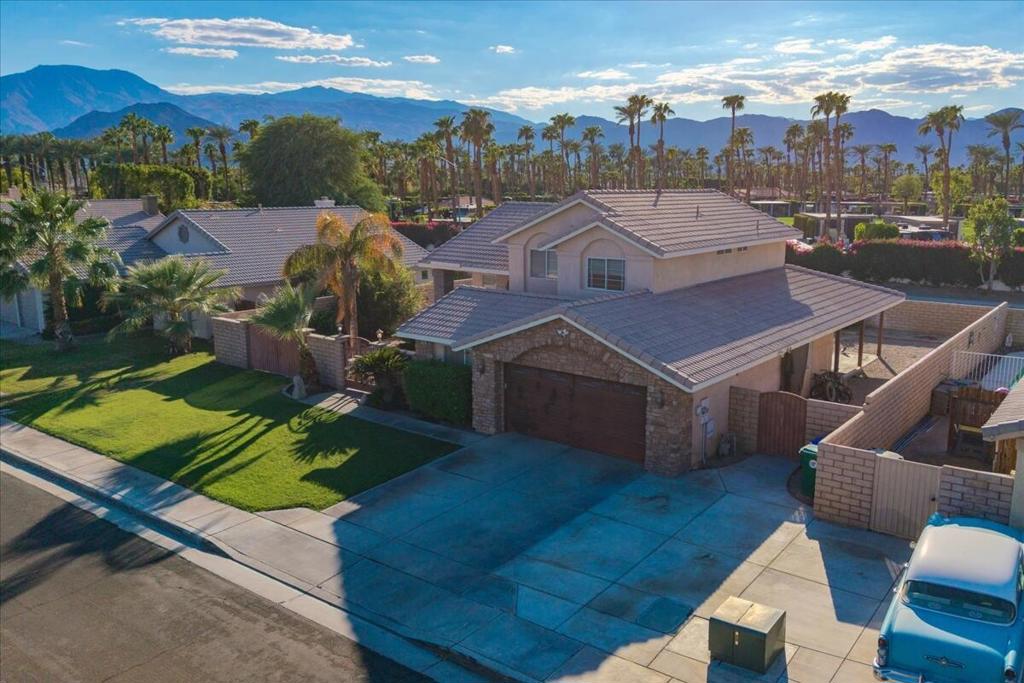 Properties 1 47801 Pansy Street
