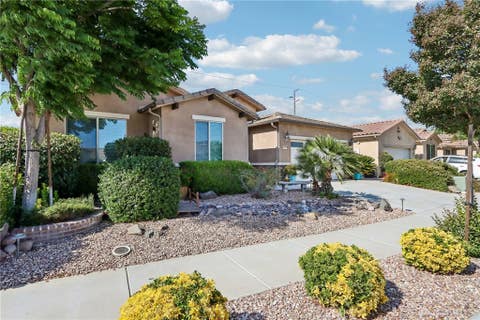 Photo of 5562 Corte Portico, Hemet, CA 92545 (MLS # SW26122762)