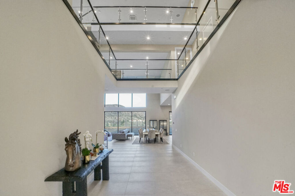 11848 N Hillsborough Lane