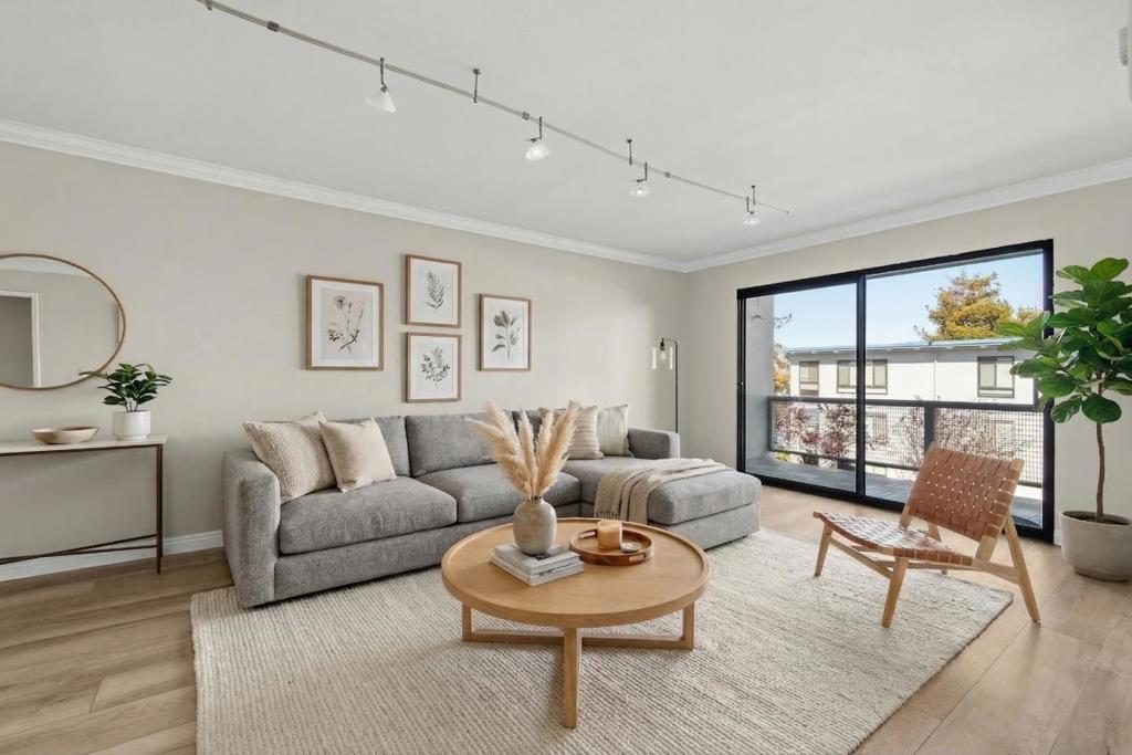 8 Commodore Drive C457, Emeryville CA 94608