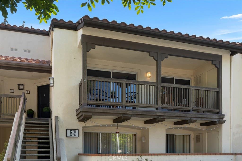 Photo of 227 S Cross Creek RD #D, Orange, CA 92869 (MLS # OC26176692)