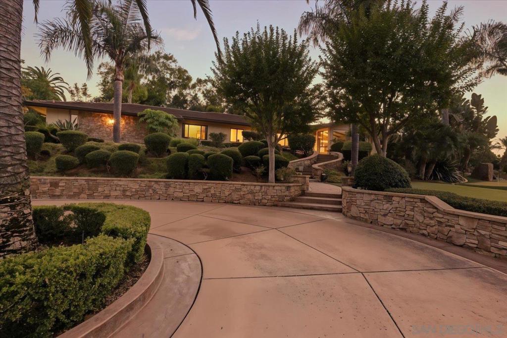 2927 Circle Drive