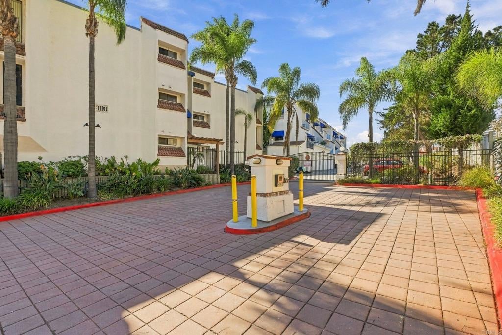 8310 Regents Road 3H