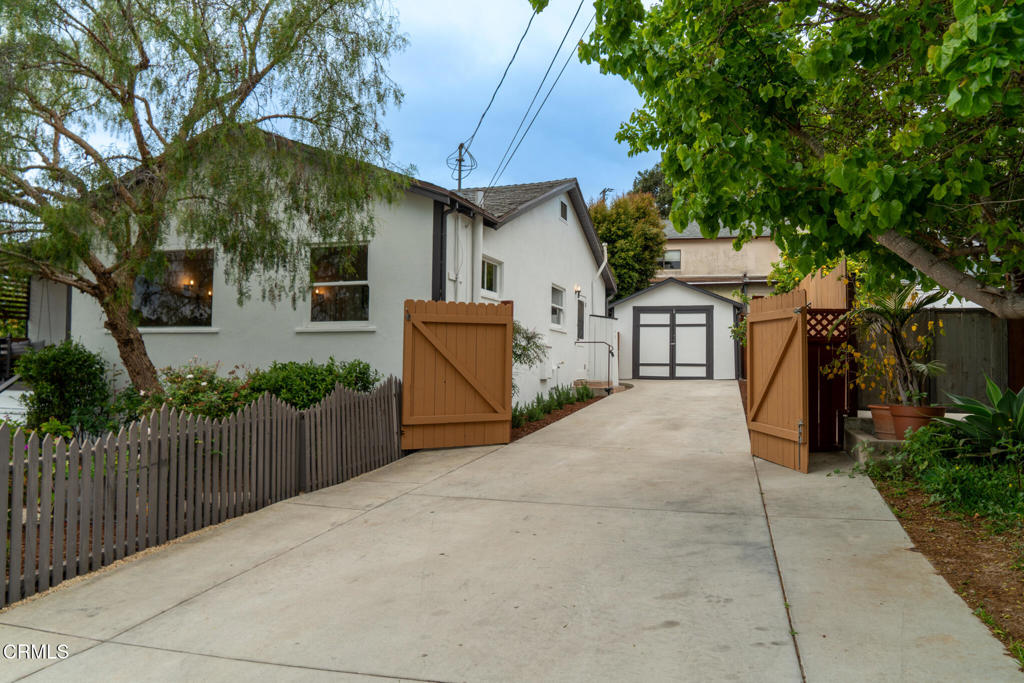 11 Portola Lane