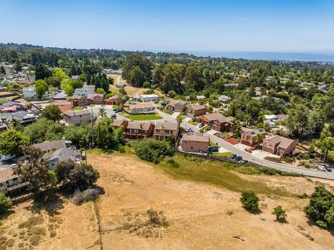 Hayward, California 94541, United States, 4 Bedrooms Bedrooms, ,3 BathroomsBathrooms,Residential,Active,212758