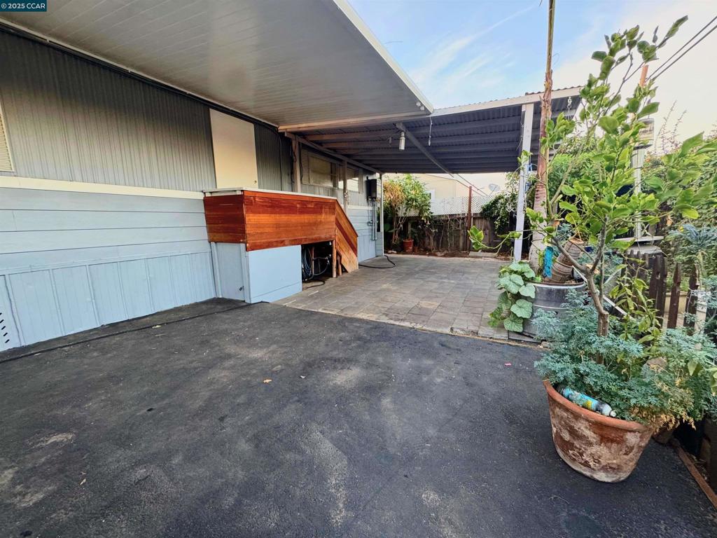 BAY POINTE - Manufactured In Park