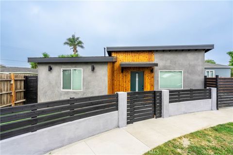 Photo of 6054 Jaymills Avenue #A, Long Beach, CA 90805 (MLS # DW25246537) Photo of 6054 Jaymills Avenue #A, Long Beach, CA 90805 (MLS # DW25246537)
