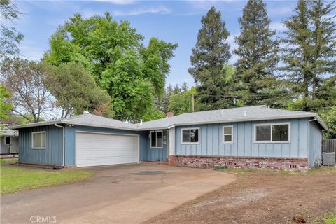 Photo of 25 Franciscan Way, Chico, CA 95973 (MLS # SN26079457)
