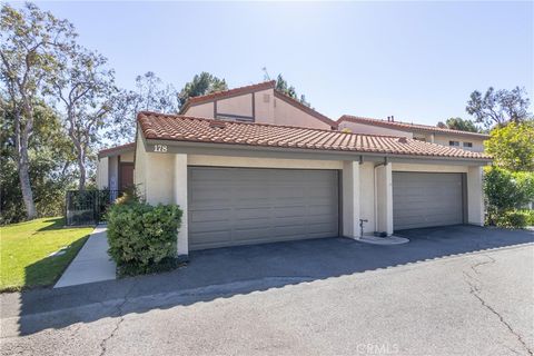 Photo of 11601 Tampa AVE, Porter Ranch, CA 91326 (MLS # SR26105474)