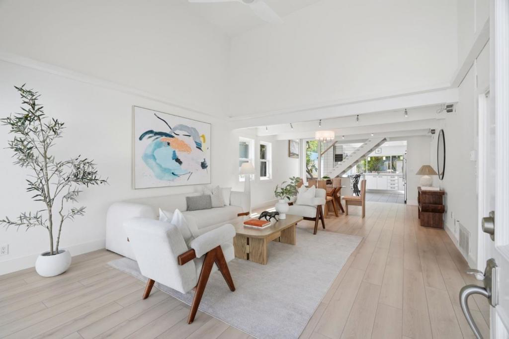 544 Castlerock Court
