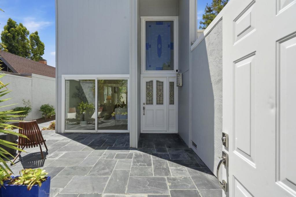 544 Castlerock Court