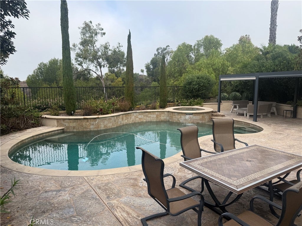 25652 Pacific Crest