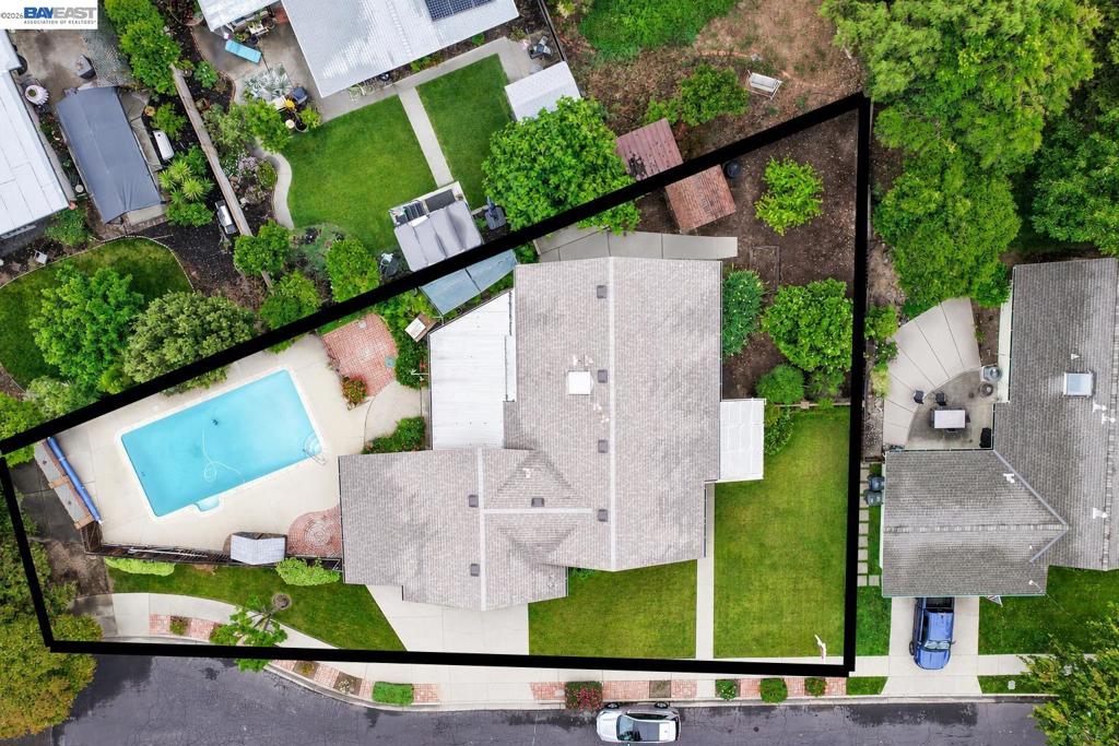 1355 Chandler Ct