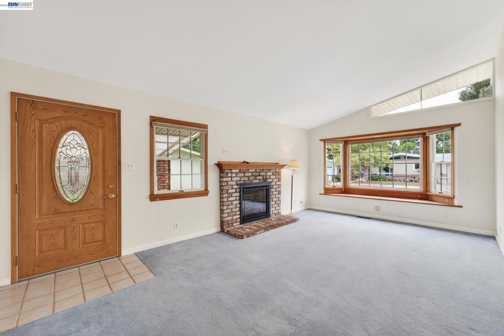 1355 Chandler Ct