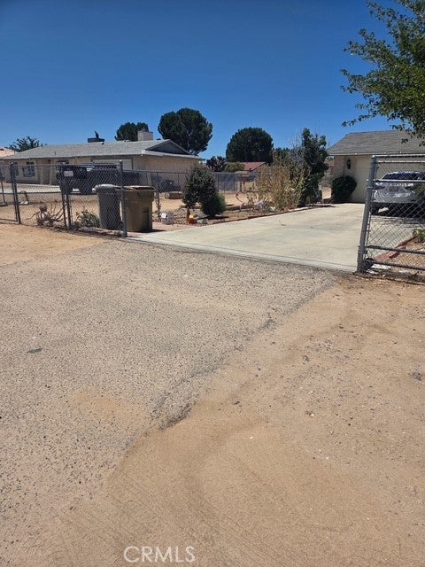Photo of 7648 Jenkins AVE, Hesperia, CA 92345 (MLS # DW26135217)