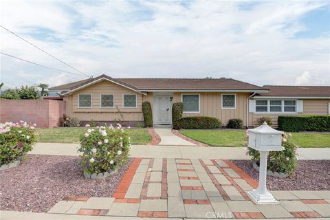 Photo of 910 S 5th Ave, Arcadia, CA 91006 (MLS # SW26035334)