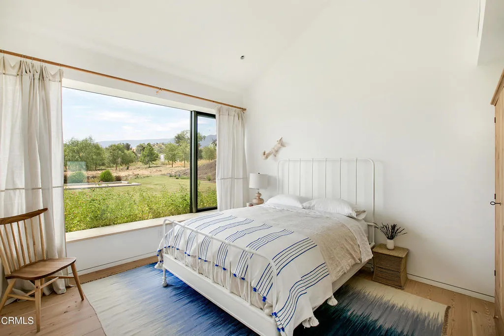 Ojai, California 93023, United States, 5 Bedrooms Bedrooms, ,5 BathroomsBathrooms,Residential,Active,201488