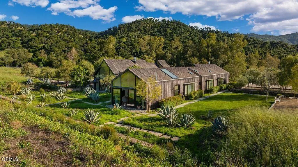 Ojai, California 93023, United States, 5 Bedrooms Bedrooms, ,5 BathroomsBathrooms,Residential,Active,201488