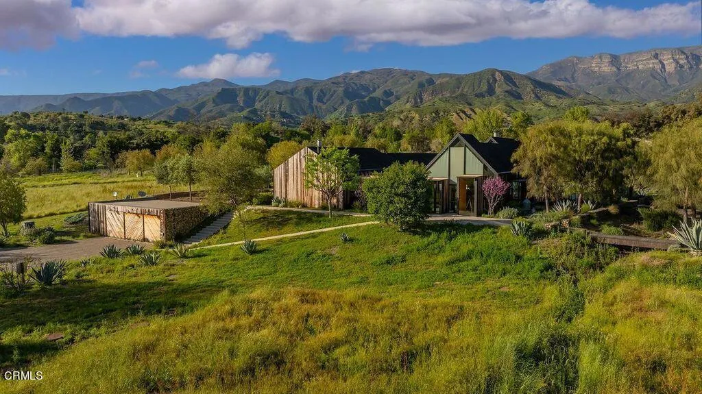 Ojai, California 93023, United States, 5 Bedrooms Bedrooms, ,5 BathroomsBathrooms,Residential,Active,201488