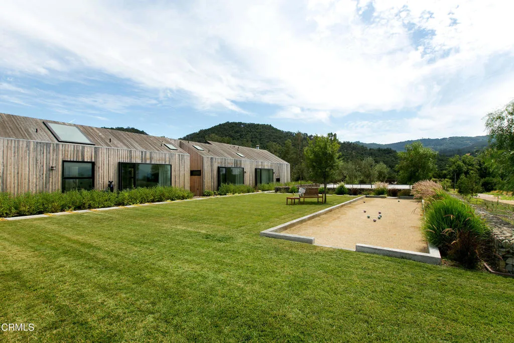 Ojai, California 93023, United States, 5 Bedrooms Bedrooms, ,5 BathroomsBathrooms,Residential,Active,201488