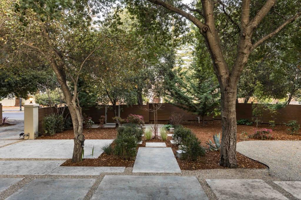 706 N San Antonio Road